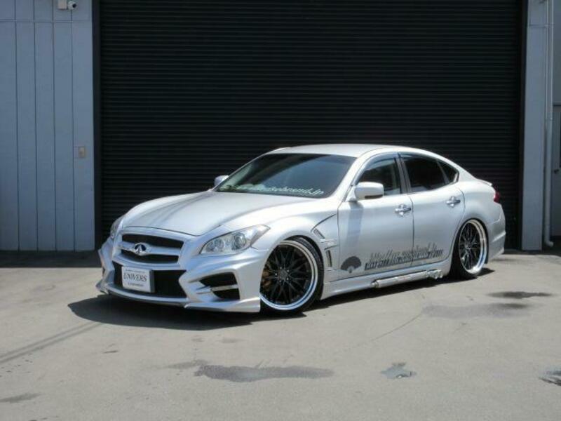 NISSAN FUGA