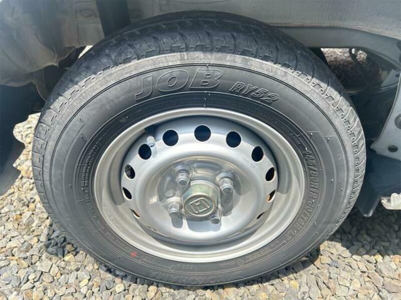 N-VAN