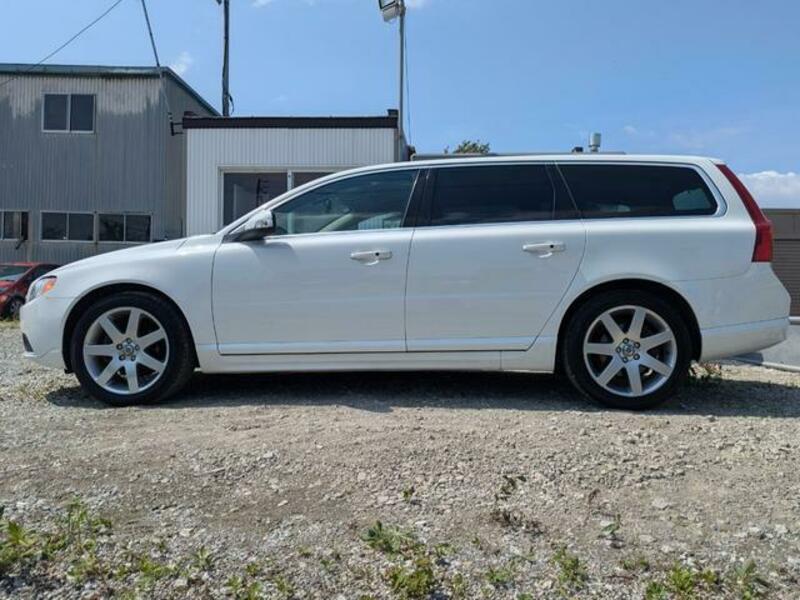 V70