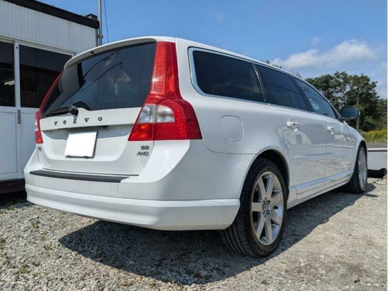 V70