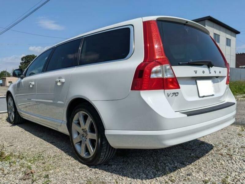 V70