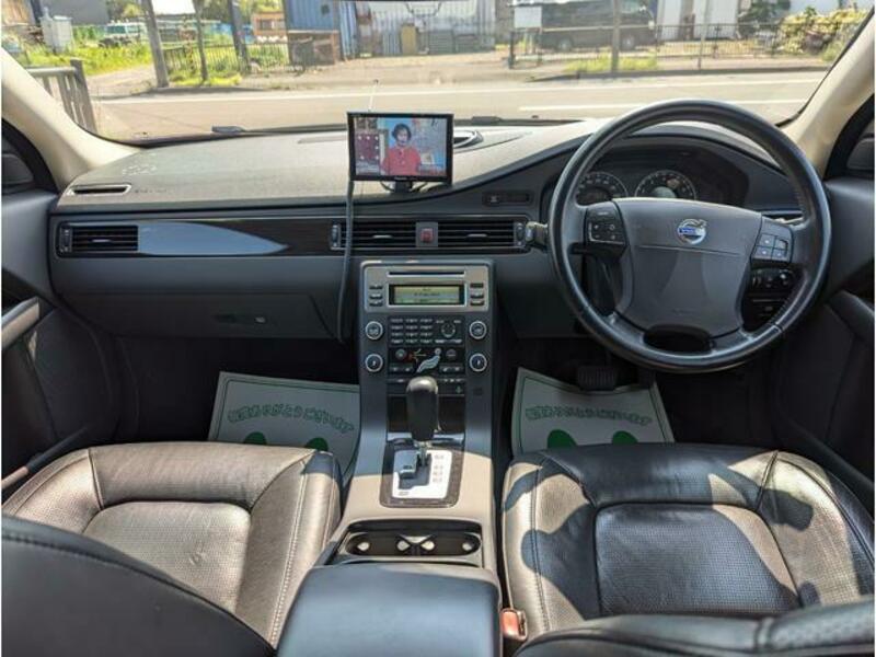 V70