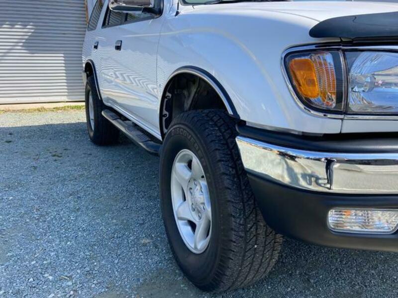 HILUX SURF