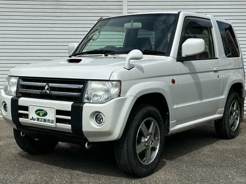 MITSUBISHI PAJERO MINI