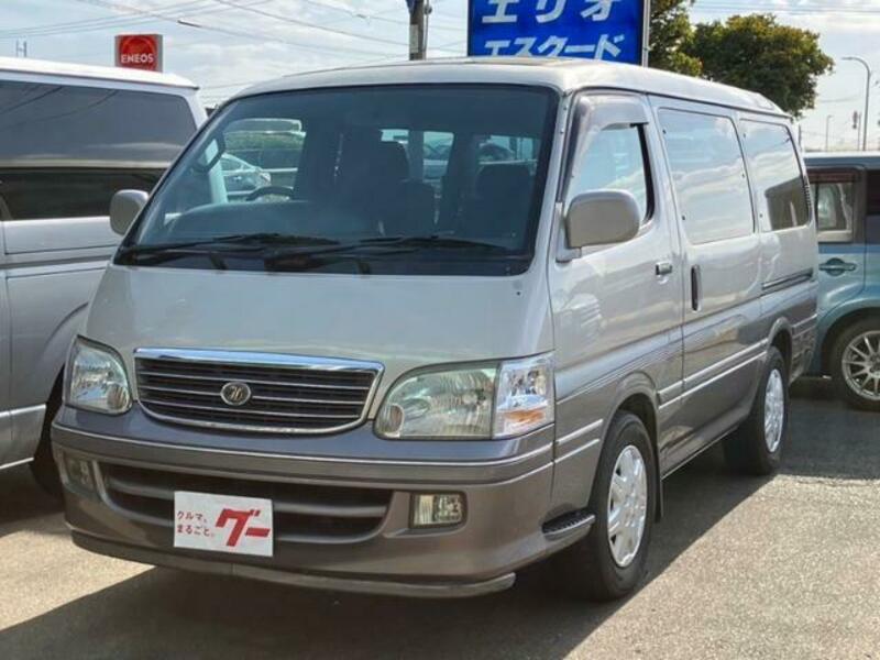 TOYOTA HIACE WAGON