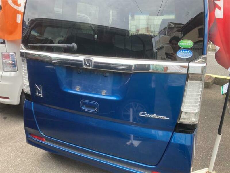 N BOX CUSTOM