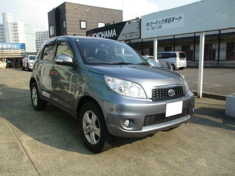 TOYOTA RUSH