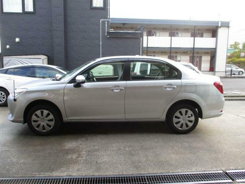 COROLLA AXIO