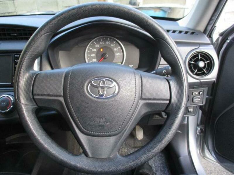 COROLLA AXIO