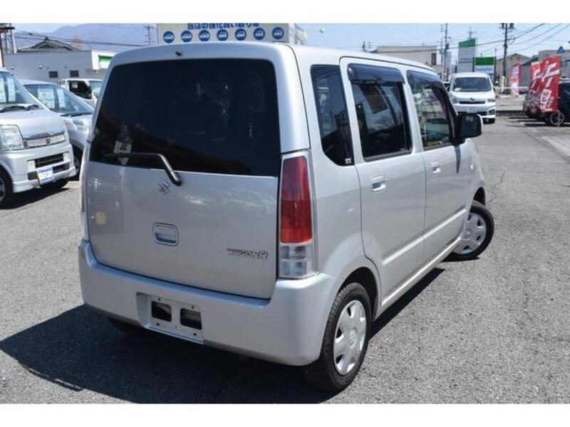 WAGON R