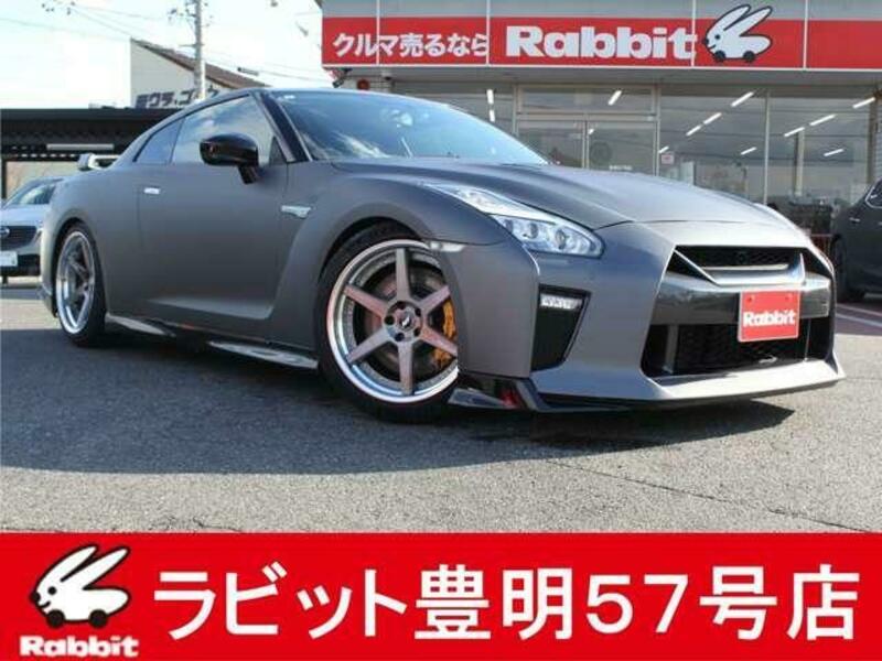 NISSAN GT-R