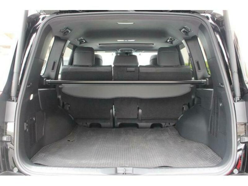 LAND CRUISER