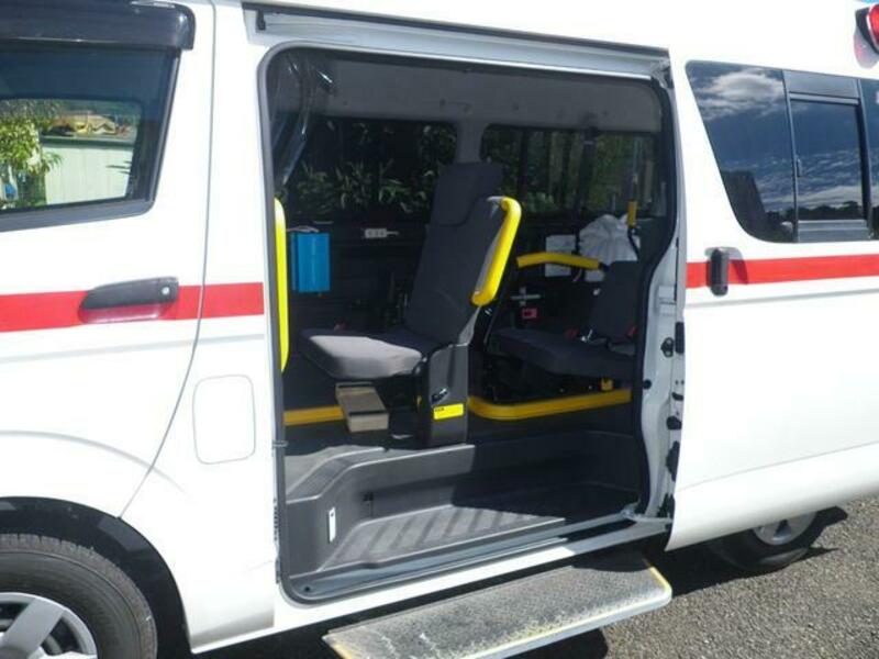HIACE VAN