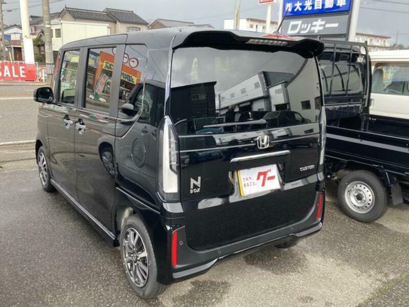 N BOX CUSTOM