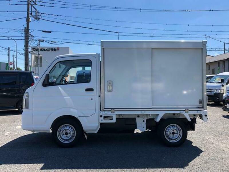 CARRY TRUCK