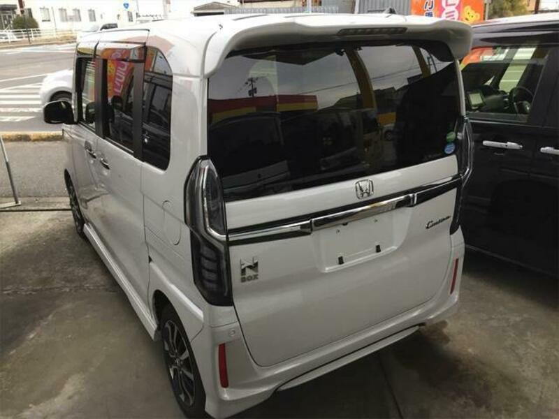 N BOX CUSTOM