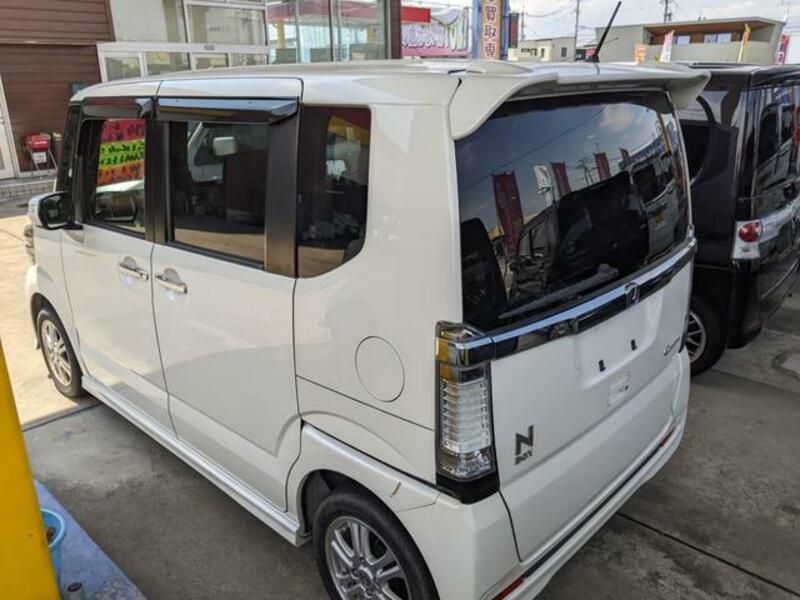 N BOX CUSTOM