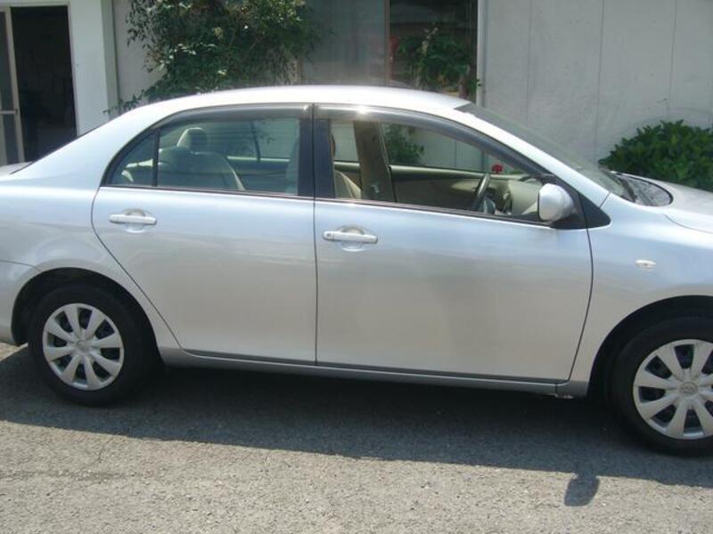 COROLLA AXIO