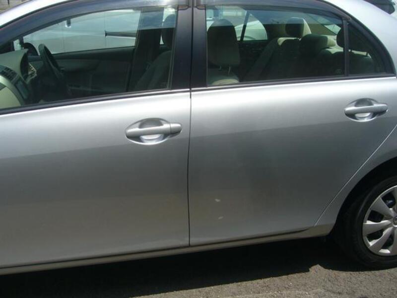 COROLLA AXIO