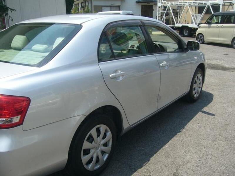 COROLLA AXIO