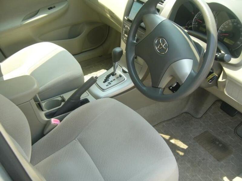 COROLLA AXIO