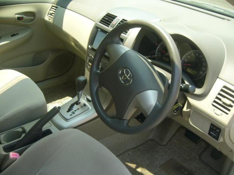 COROLLA AXIO