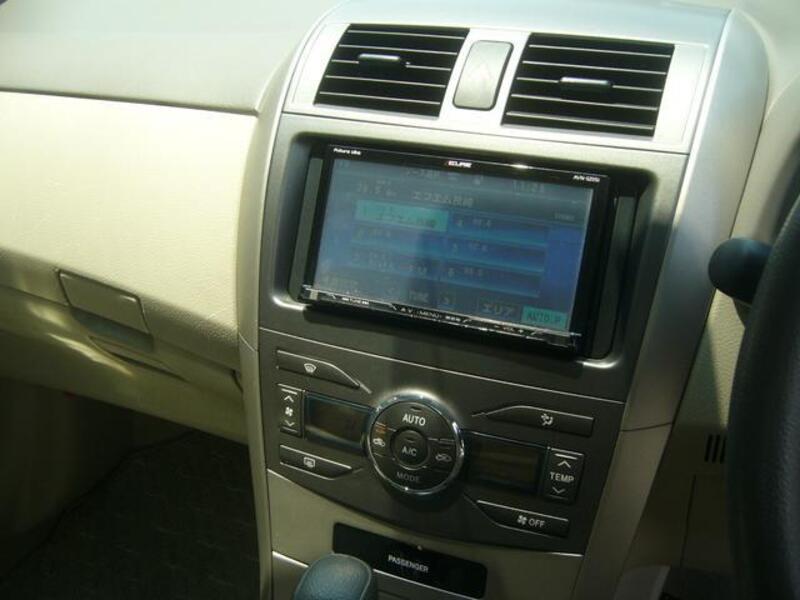 COROLLA AXIO