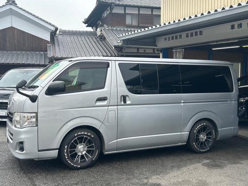 HIACE VAN