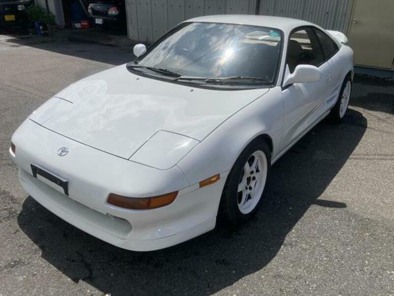 TOYOTA MR2