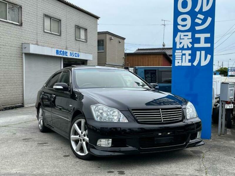 TOYOTA CROWN