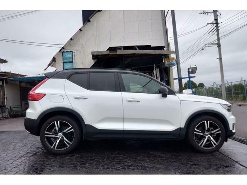 XC40