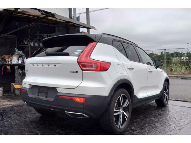 XC40