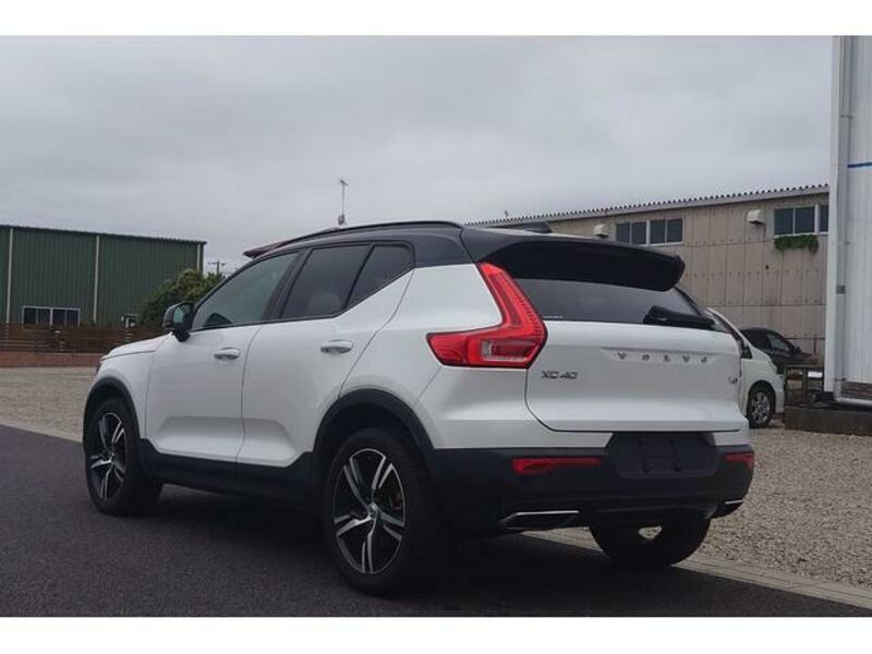 XC40