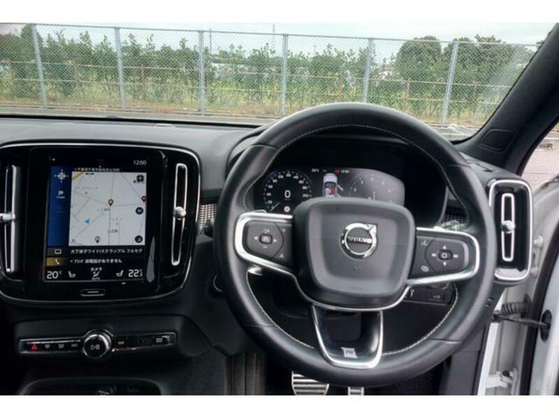 XC40