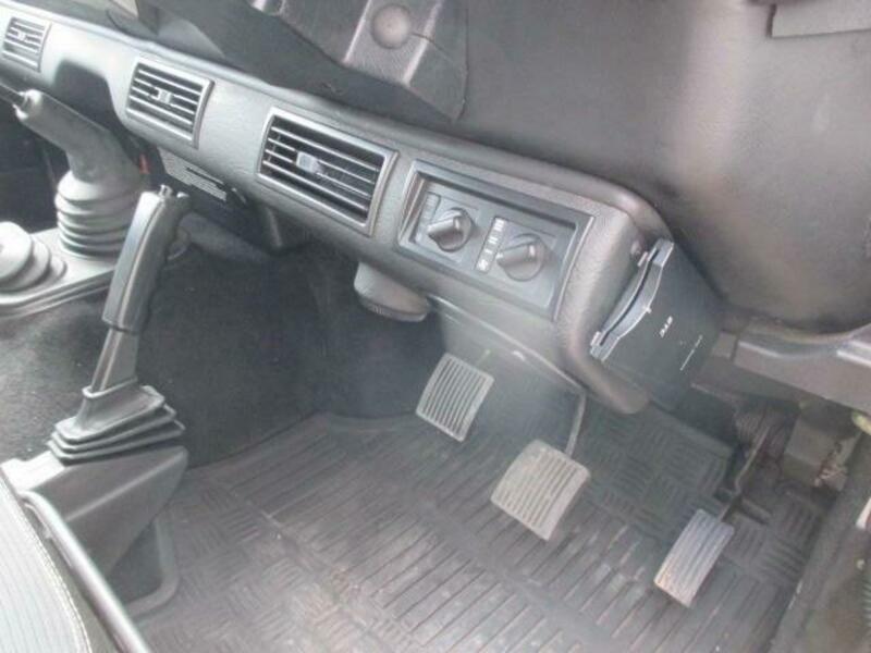 DEFENDER