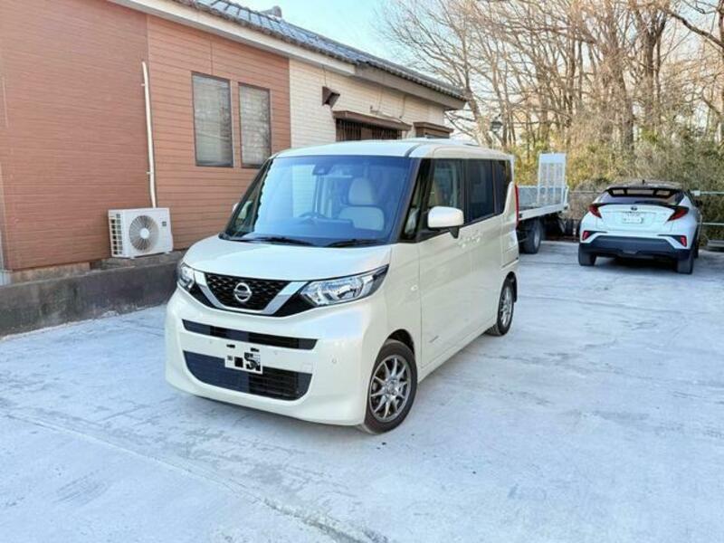 NISSAN ROOX