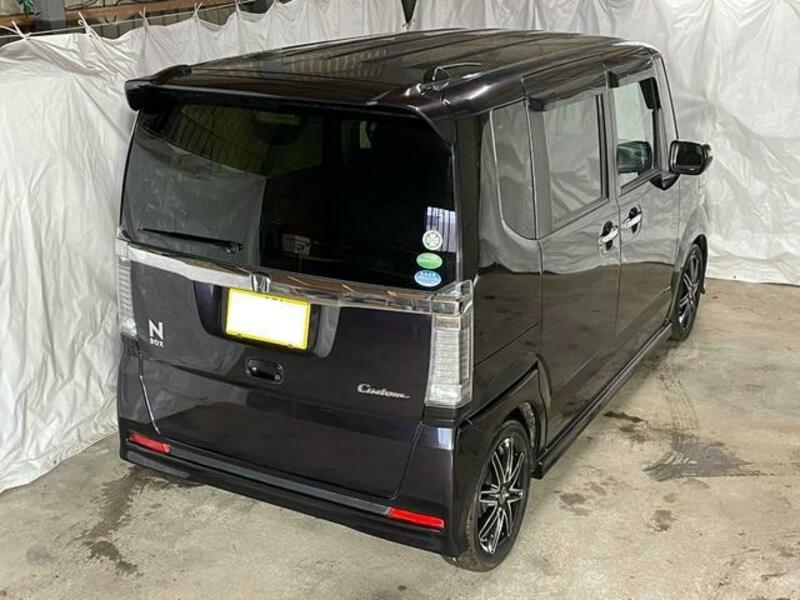 N BOX CUSTOM