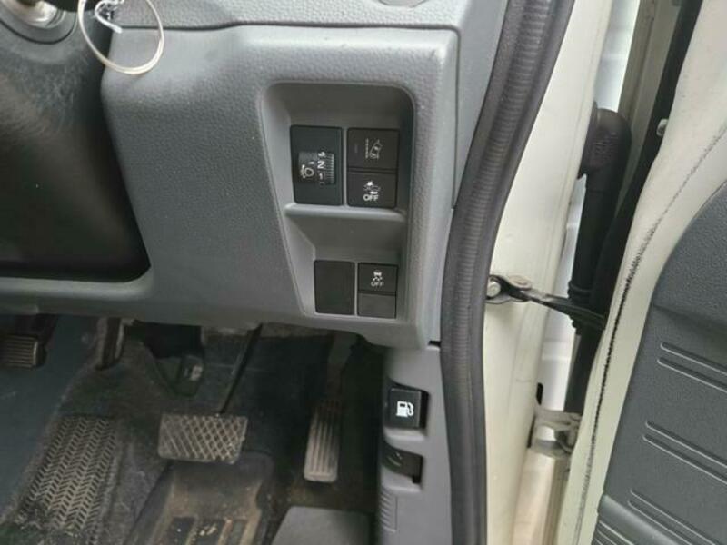 N-VAN