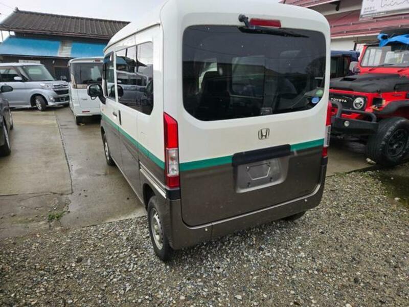 N-VAN
