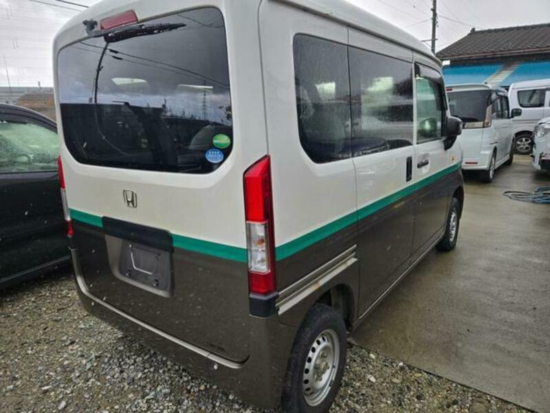 N-VAN
