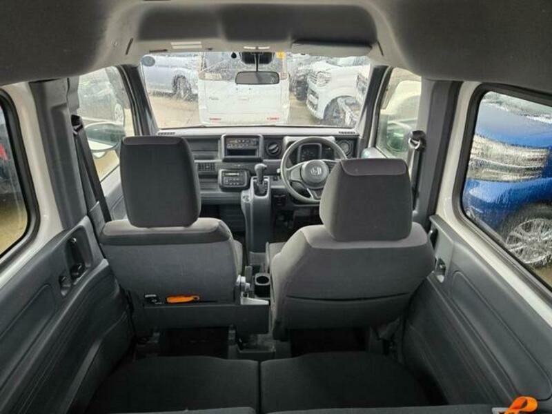 N-VAN