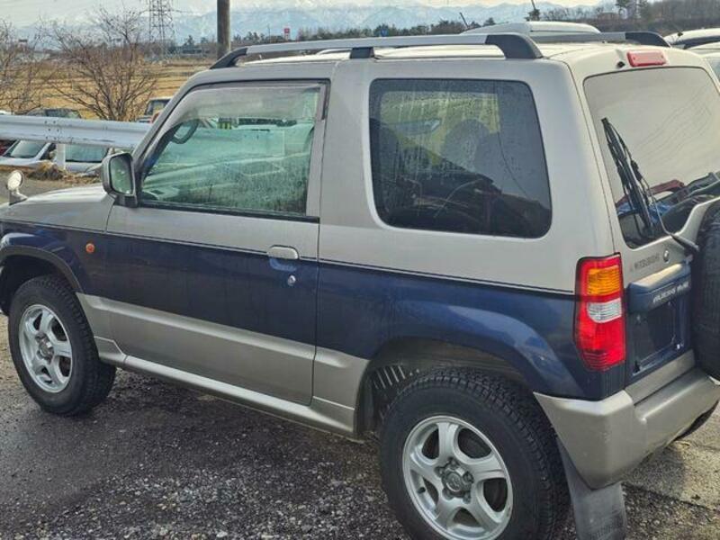 PAJERO MINI