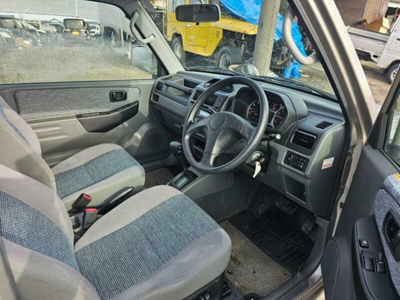 PAJERO MINI