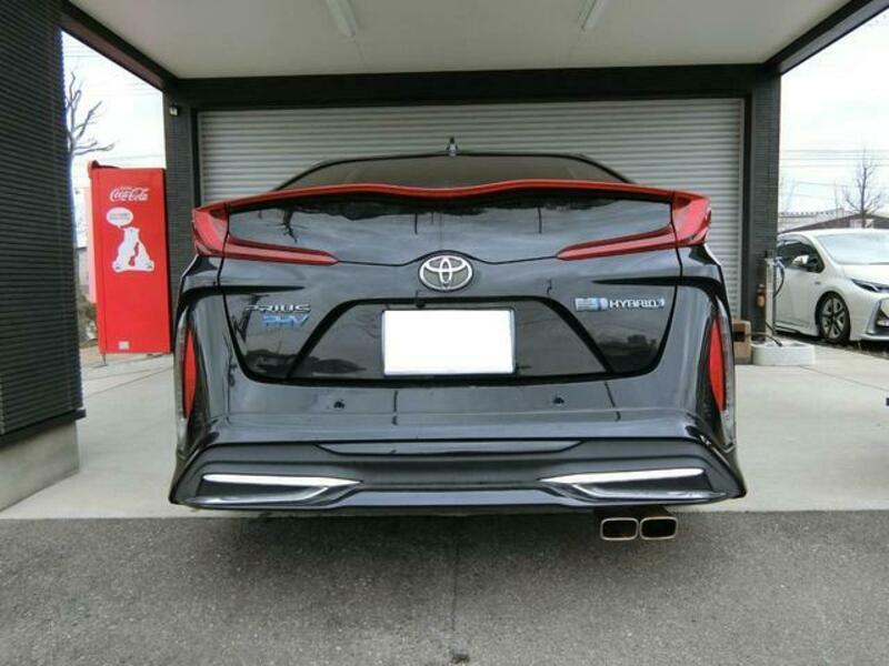 PRIUS PHV