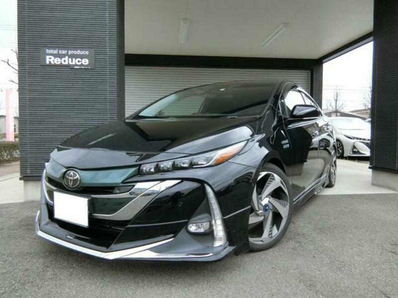TOYOTA PRIUS PHV