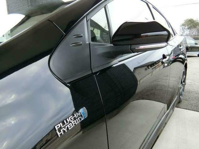 PRIUS PHV