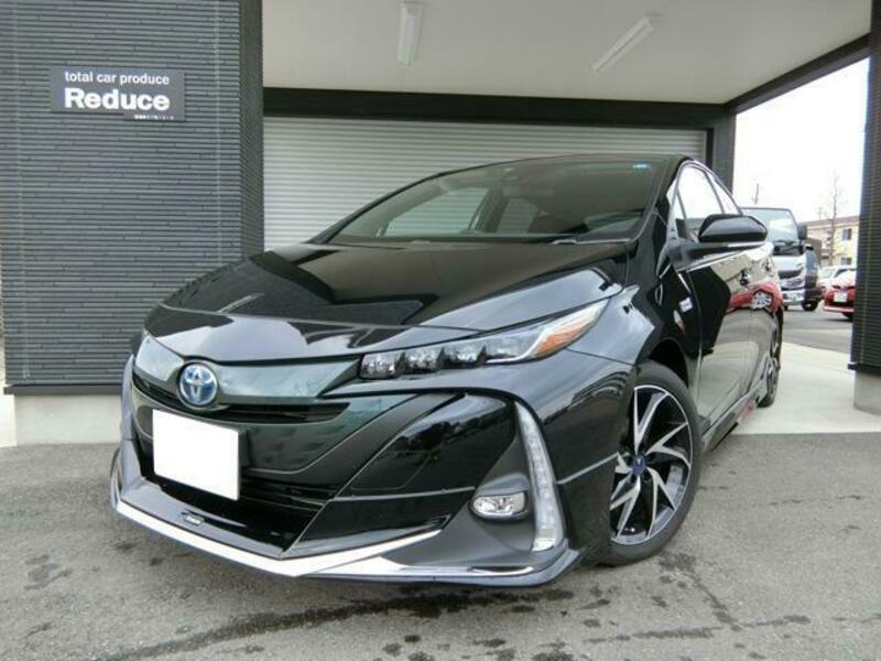 TOYOTA PRIUS PHV