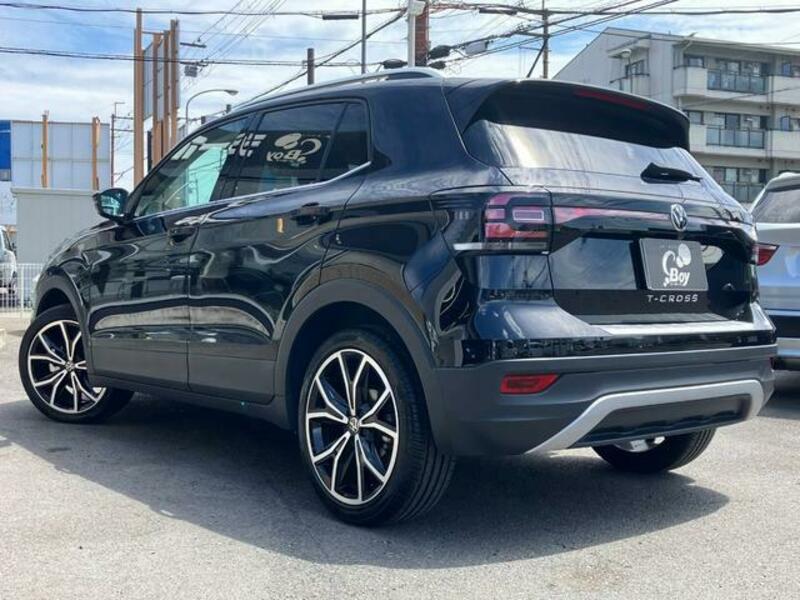 T CROSS