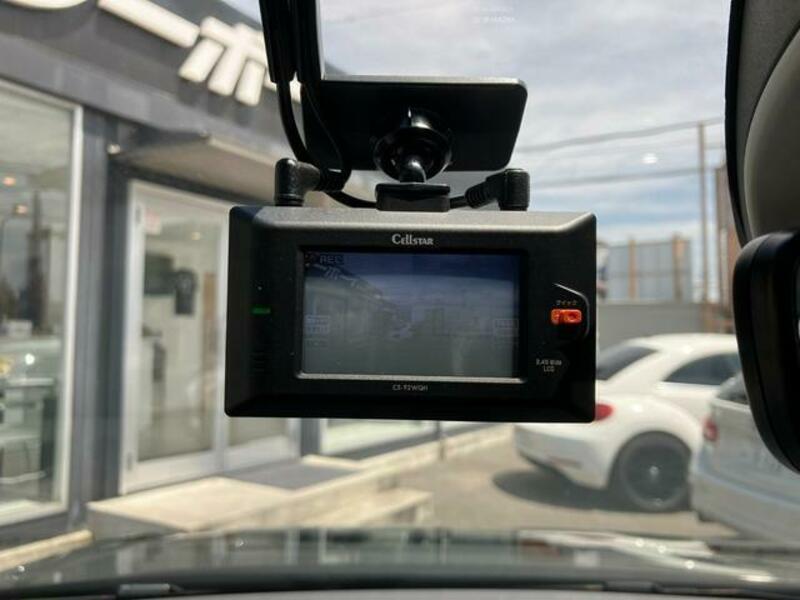 T CROSS