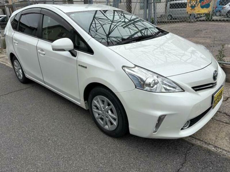 PRIUS ALPHA